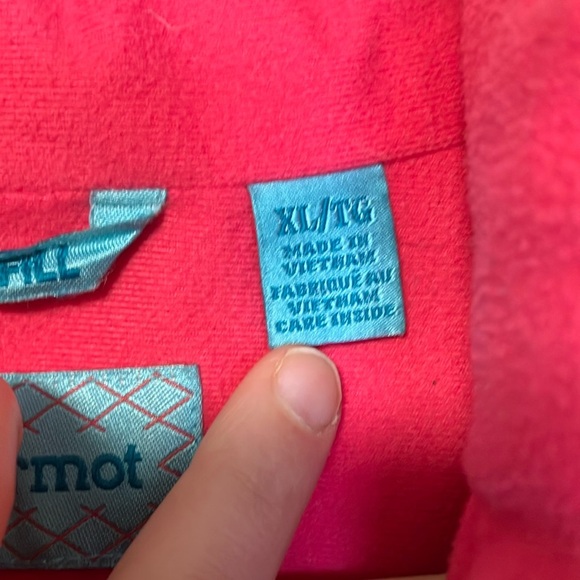 Marmot Kids Vibrant Red and Peach Coral Puffer Jacket - Picture 6 of 9